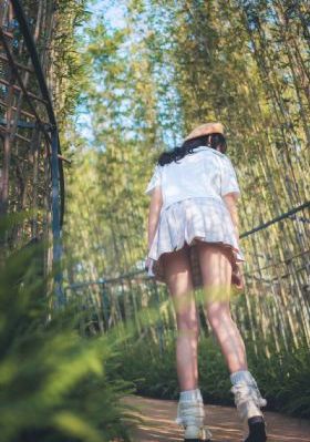 女友与青梅竹马_4K高清在线观看